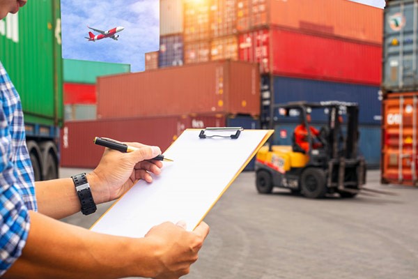 حقوق گمرکی و عوارض